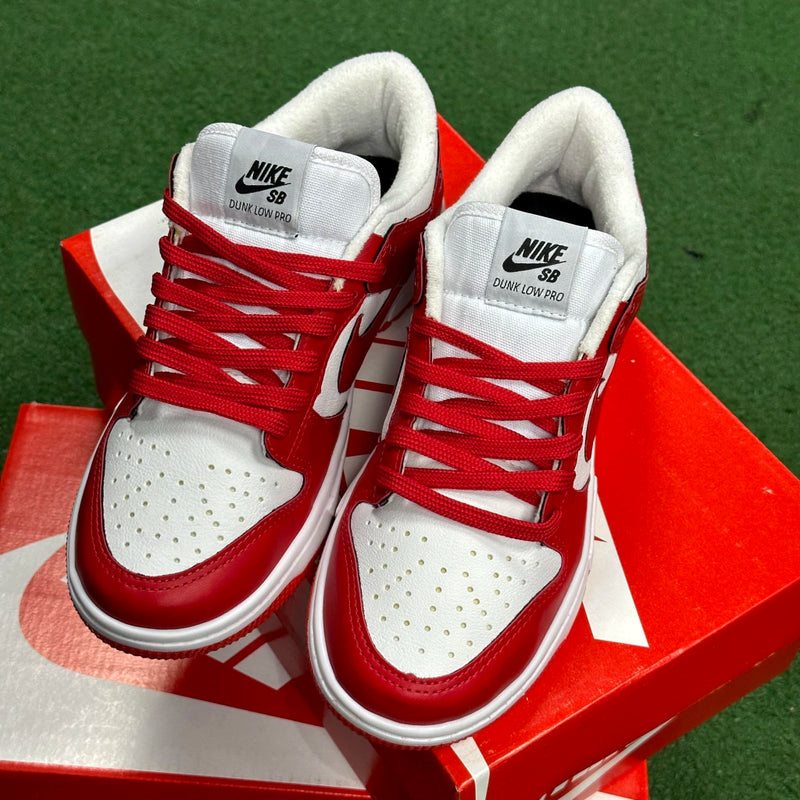 NIKE DUNK LOW RED
